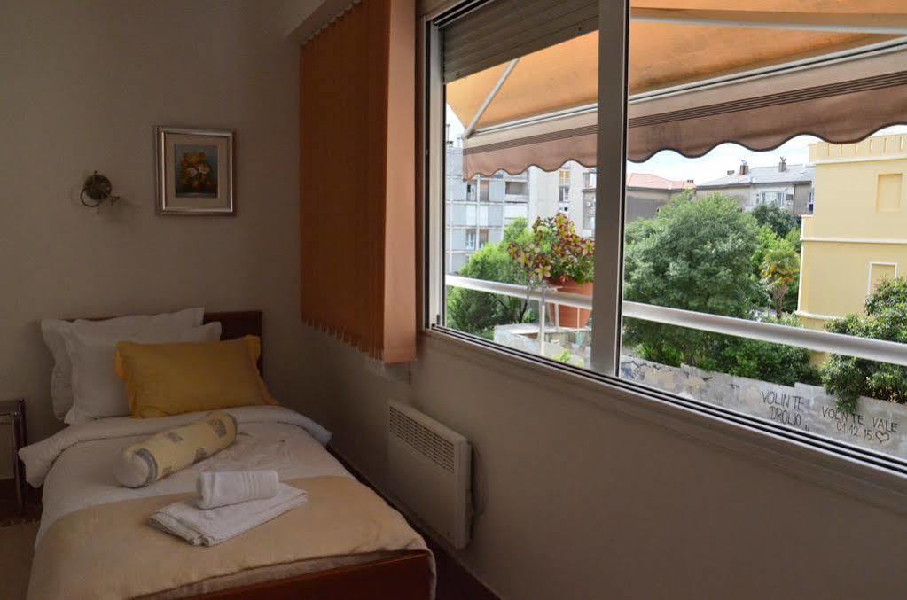 Apartman In *